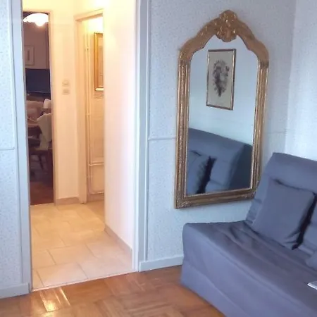 Mignonne Apartment