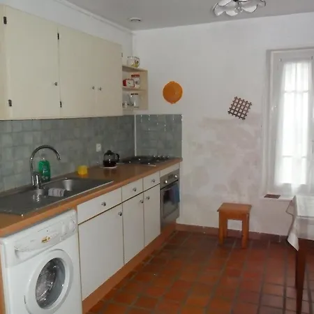 Mignonne Apartment *